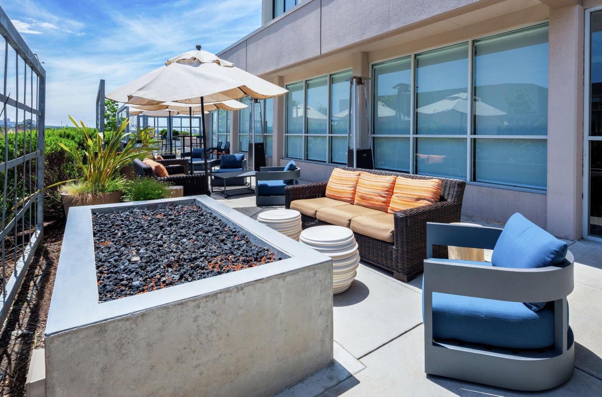 Hilton Garden Inn San Francisco/Oakland Bay Bridge Emeryville Buitenkant foto